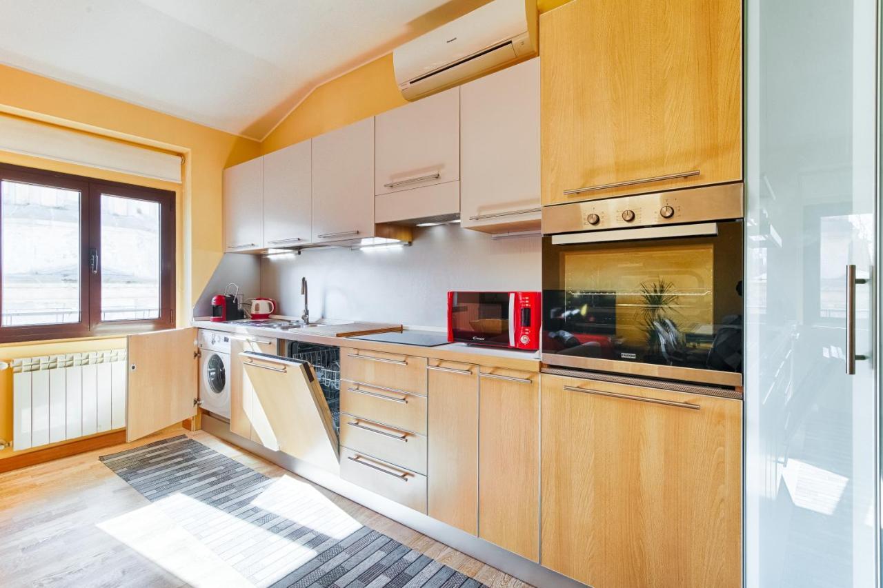 Frida Apartment Nuovo Luminoso Con Vista Aperta ตรีเอสเต ภายนอก รูปภาพ