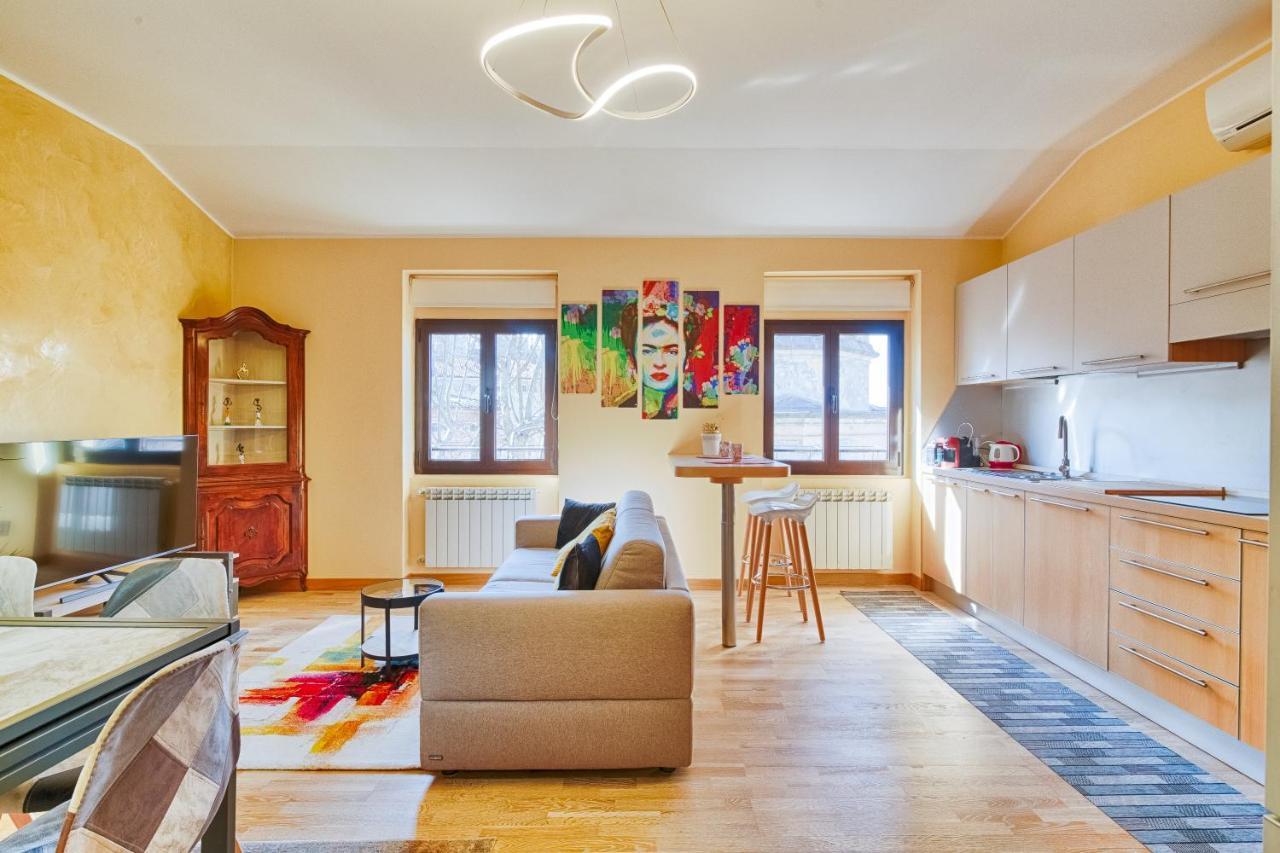 Frida Apartment Nuovo Luminoso Con Vista Aperta ตรีเอสเต ภายนอก รูปภาพ