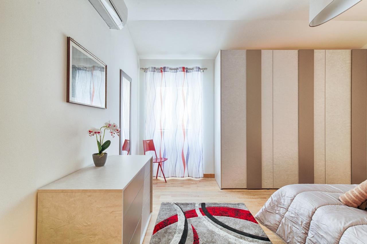 Frida Apartment Nuovo Luminoso Con Vista Aperta ตรีเอสเต ภายนอก รูปภาพ