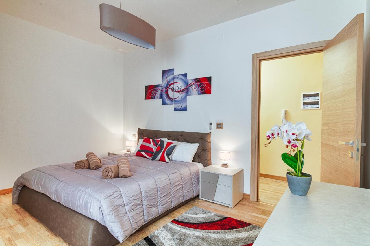 Frida Apartment Nuovo Luminoso Con Vista Aperta ตรีเอสเต ภายนอก รูปภาพ